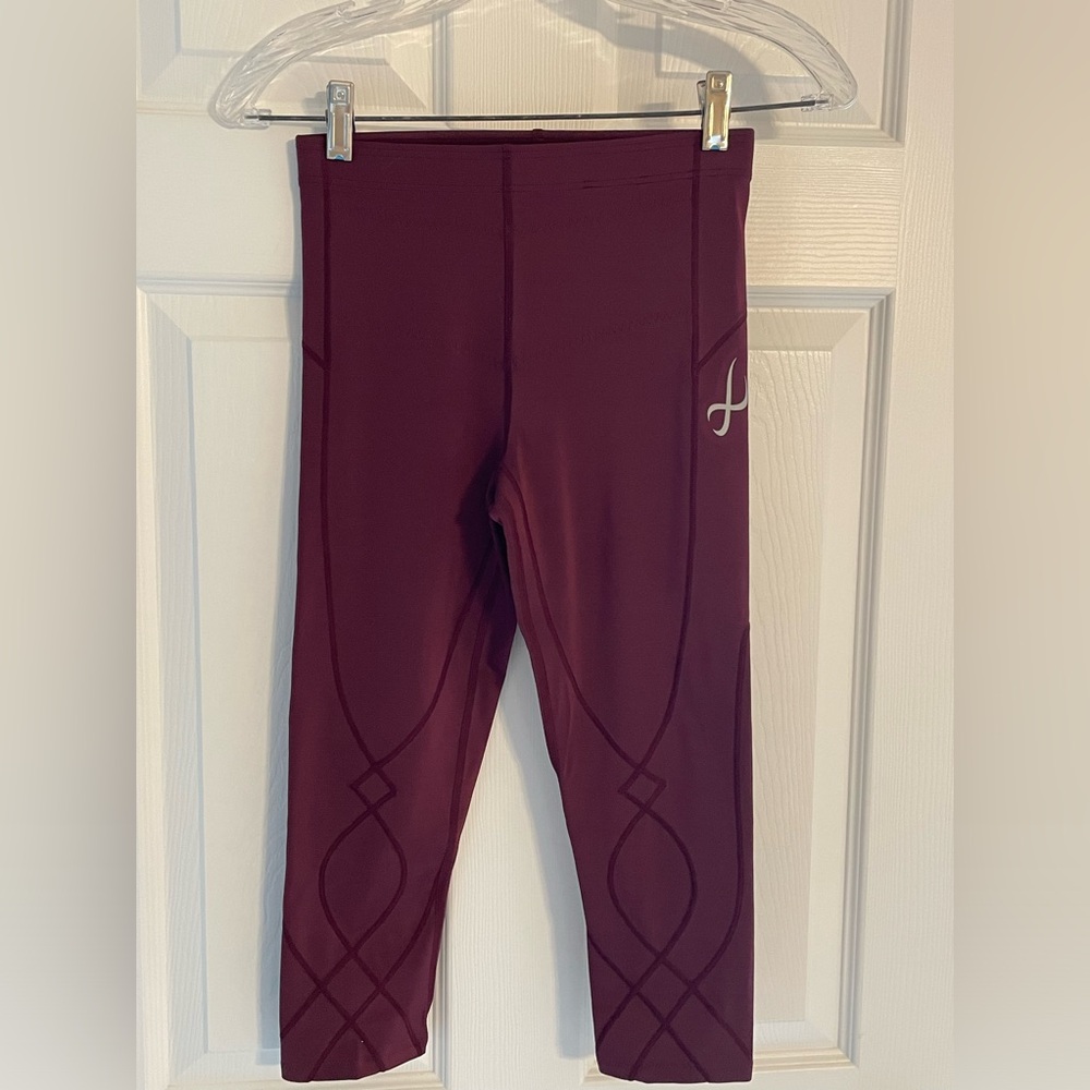 CW-X 3/4 Compression tight, ladies small, burgundy.